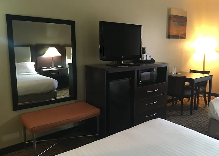 Holiday Inn Express Hotel & Suites Albemarle